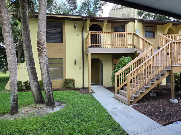 2123 Golfside Village Dr #2123, Lehigh Acres, FL 33936
