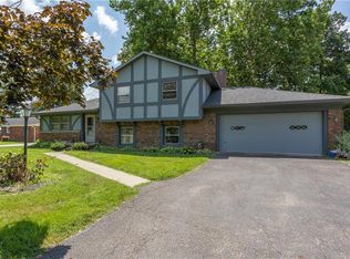 7171 W Timber Dr, New Palestine, IN 46163