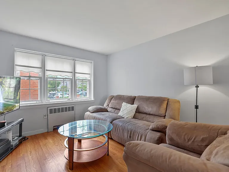 9 Lennon Ct #9 — Photo 2