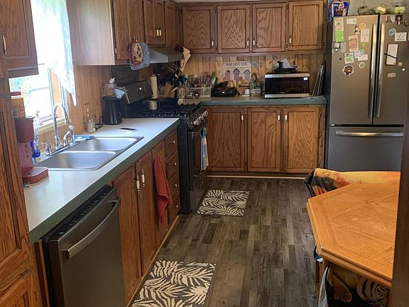3rd image of 2514 Lake Dr