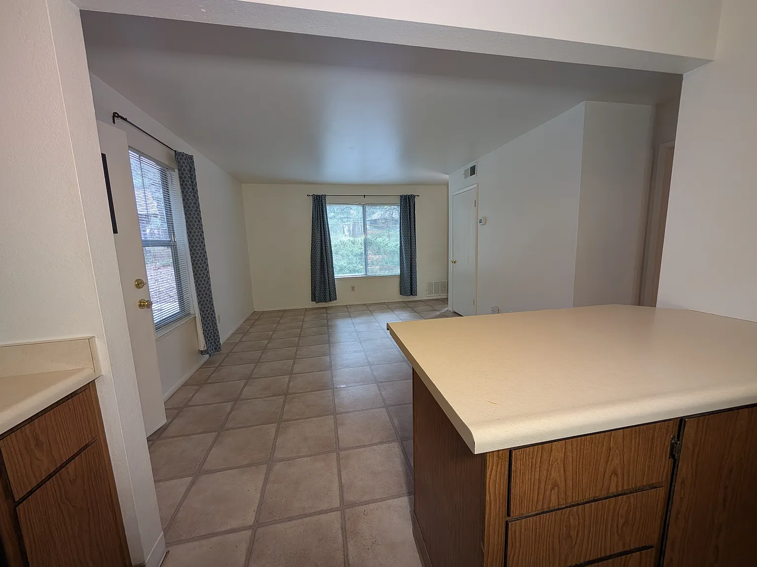 1 bed, 528 sqft, $1,595 — Photo 2