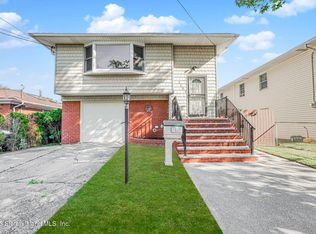 118 Greencroft Ave, Staten Island, NY 10308