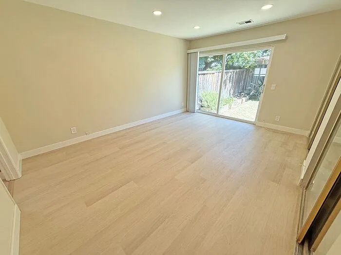 1768 Loch Ness Way — Photo 5