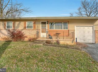7256 Sandy Hollow Rd, Harrisburg, PA 17112