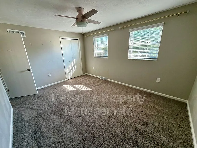 5043 Julia Ln — Photo 27