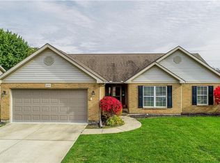 155 Hampton Pl, Troy, OH 45373