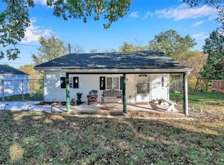 16 Placid Dr, Saint Charles, MO 63304