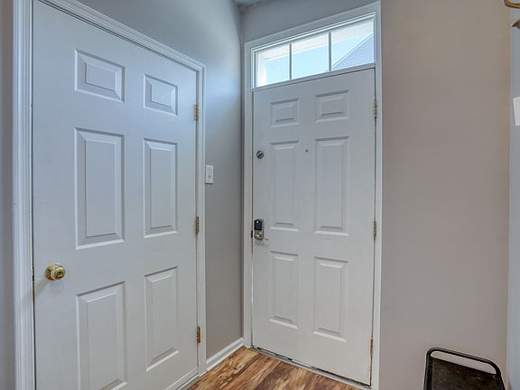 5th image of 26736 Chatham Ln