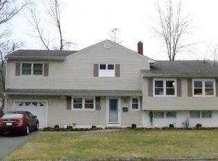 131 Oak St, Dover, NJ 07801