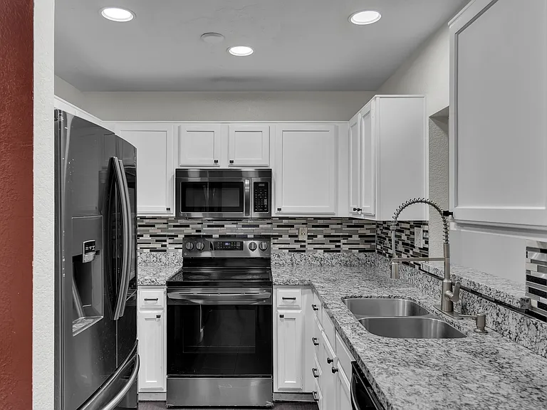 8625 E Belleview Pl — Photo 22