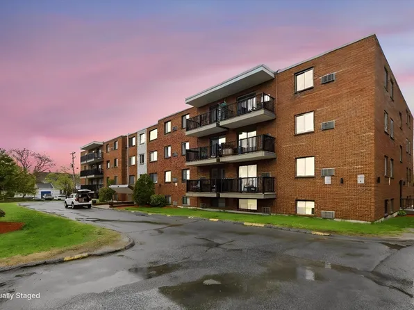 1000 Governors Dr APT 4, Winthrop, MA 02152