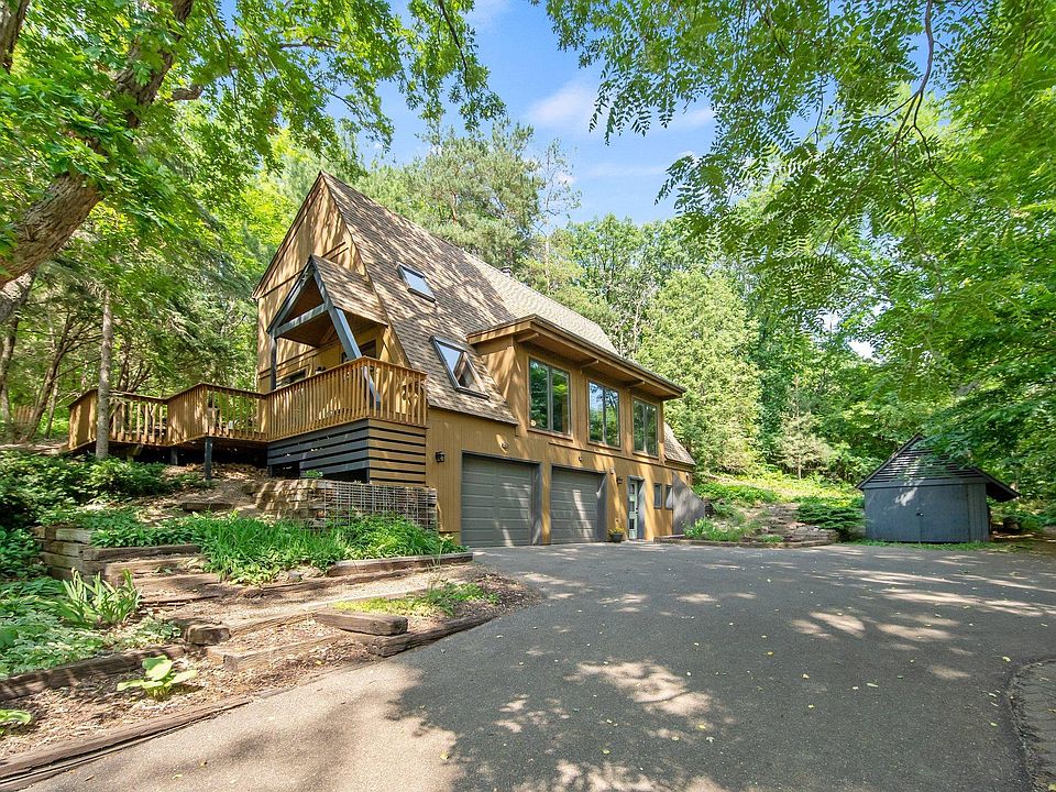 1st image of 1388 Summit Cir