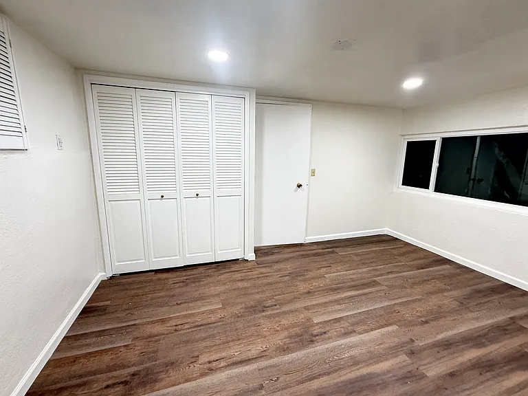 5500 Pacheco Blvd #B — Photo 10