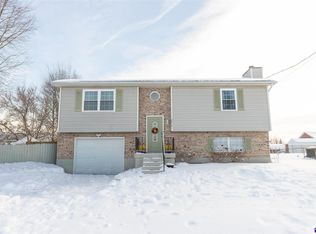 2012 S Woodland Dr, Radcliff, KY 40160