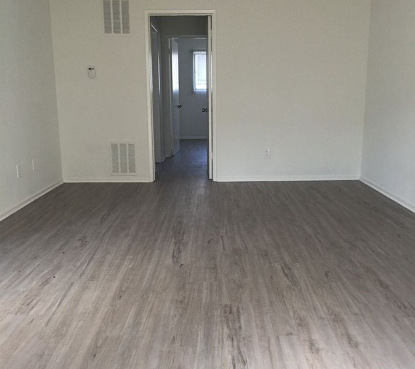 1st image of 827 10th St APT 10