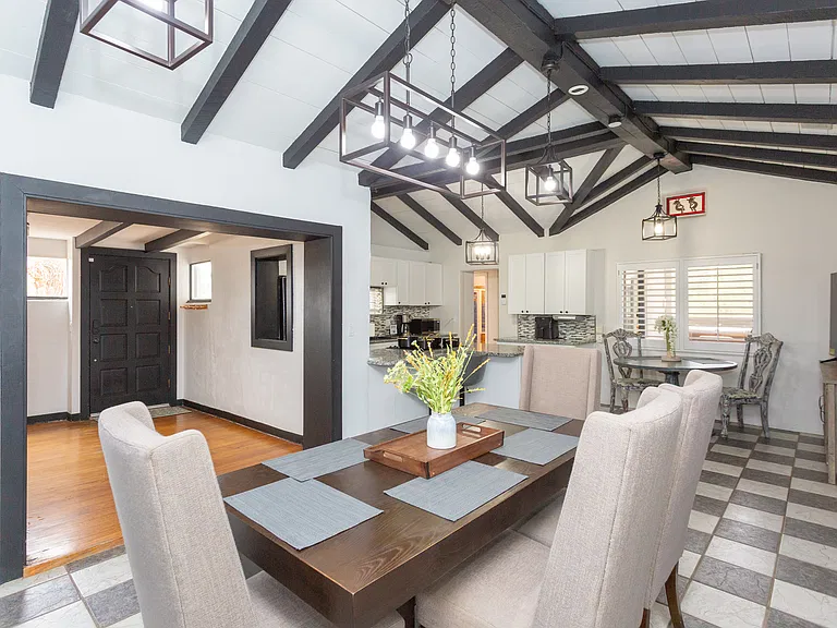 610 W Hermosa Dr — Photo 9