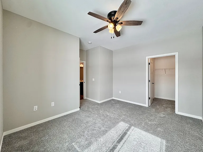 Latitude 45 — Photo 33