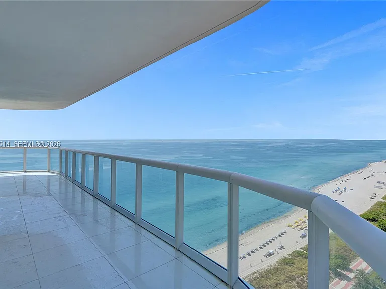 6365 Collins Ave #2403 — Photo 16