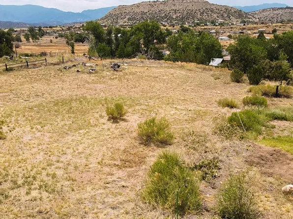 4 Bluff Rd, Florence, CO 81226