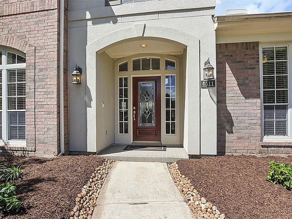 3rd image of 4411 Cedar Ridge Trl