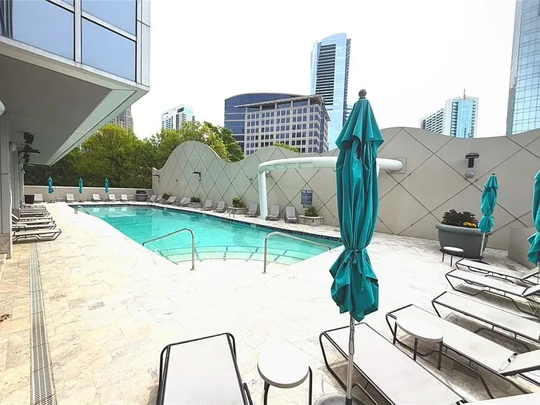 3338 Peachtree Rd NE #3008 — Photo 27
