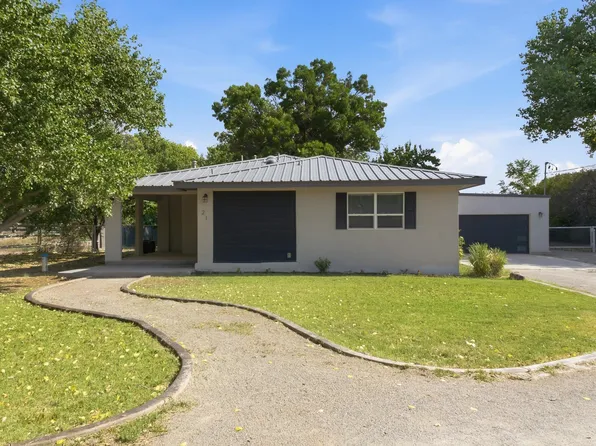 21 Otero Rd, Los Lunas, NM 87031
