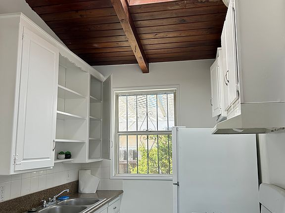 3rd image of 25011 Belle Porte Ave