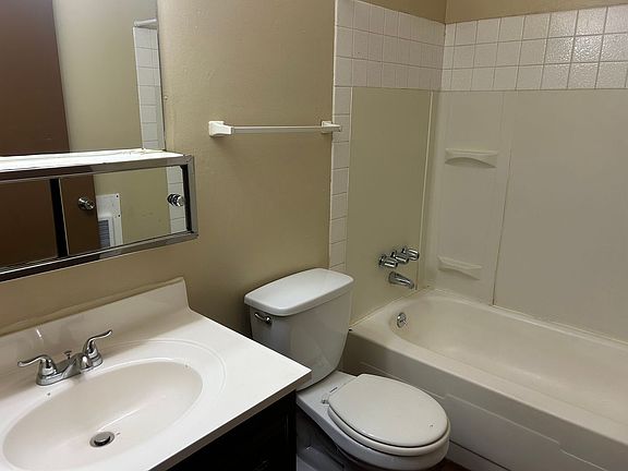 5th image of 1560 Brooke Park Dr #1