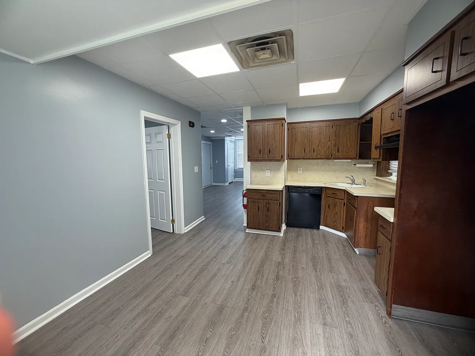 2 bed, $2,350 — Photo 1