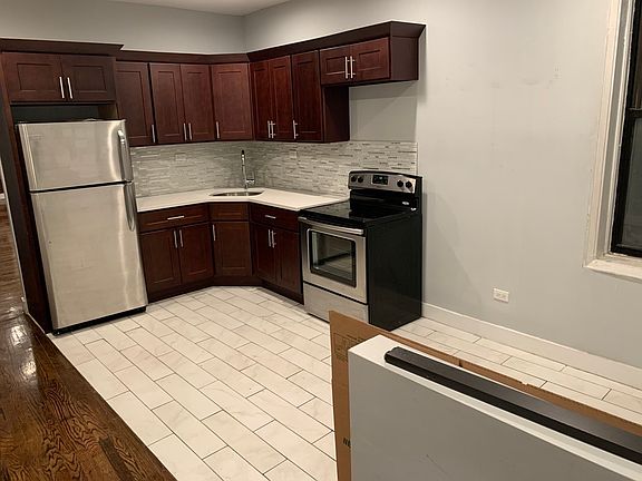 3rd image of 2876 Jerome Ave APT 2F