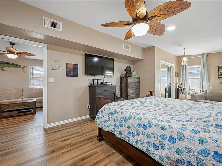 622 S Sandpiper — Photo 12