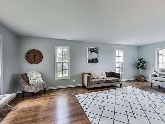 5th image of 514 W Noyes St
