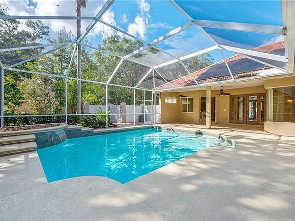 3rd image of 453 Fawn Hill Pl