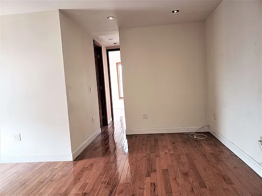 Rented by The Hamilton Group | media 26