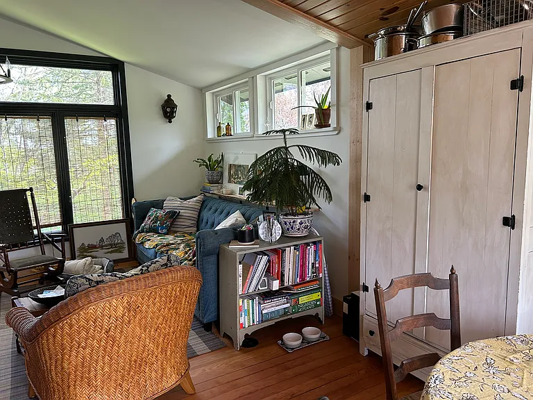 157 Birchwood Ave — Photo 5
