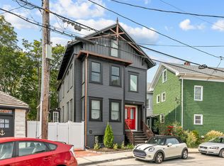 8 Cross St #1, Newport, RI 02840