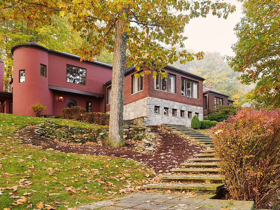 1st image of 3348 Laurie Brook Dr