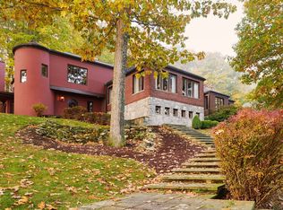 3348 Laurie Brook Dr, Binghamton, NY 13903