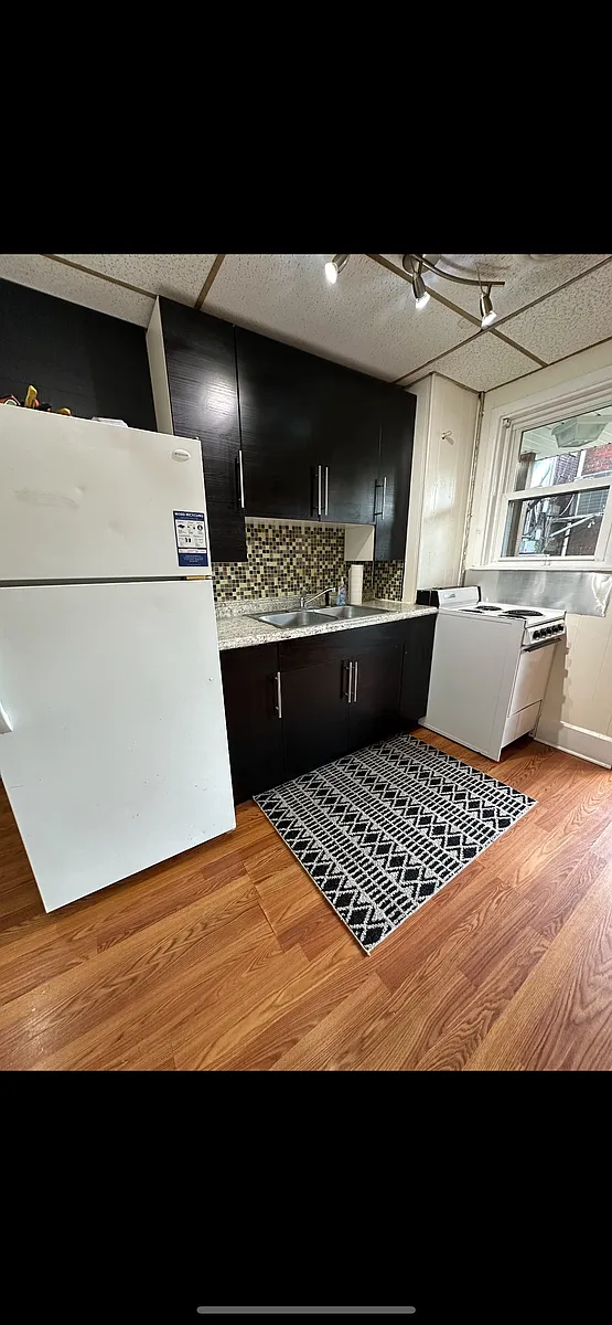 Kitchen - 57 1/2 N Court St