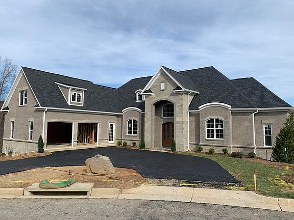 3rd image of 7336 Burkwood Cir