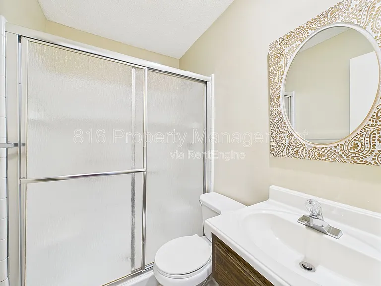 166 SW Robin Rd — Photo 20