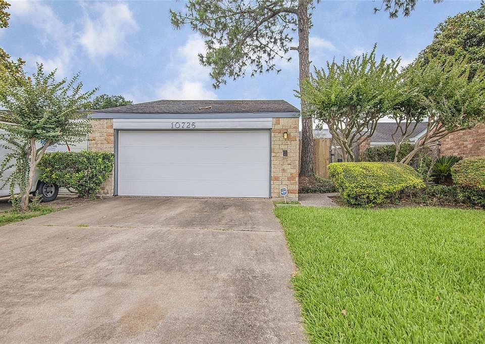 1st image of 10726 Sandpiper Drive