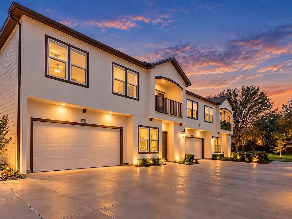 11623 Waldemar Dr