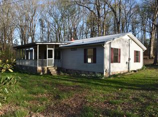 237 Bell Ct, Chickamauga, GA 30707