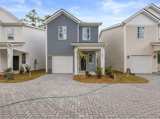 602 W 2nd North St, Summerville, SC 29483