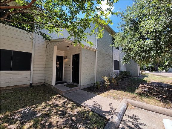 2nd image of 4505 Carter Creek Pkwy APT 9
