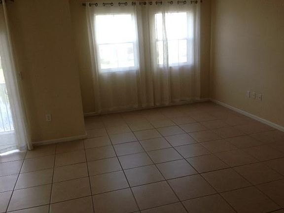 5th image of 8960 NW 97th Ave APT 202