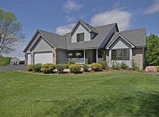 6610 E 240th St, Elko New Market, MN 55020