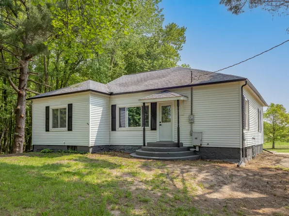 38015 County Road 380, Gobles, MI 49055