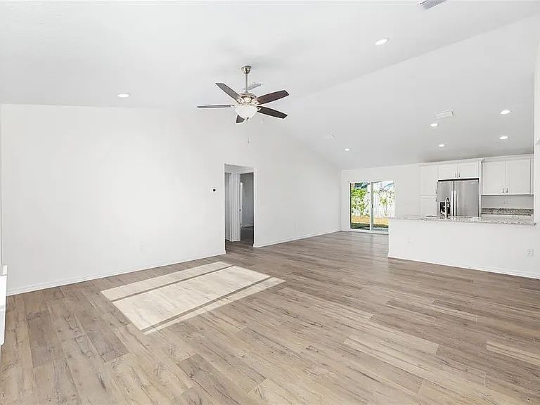 2nd image of 636 NE 130th Ct